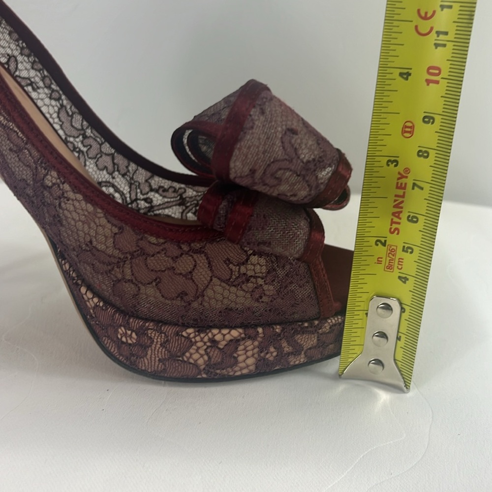Valentino Couture Bow Lace Platform Pump - Picture 13 of 17